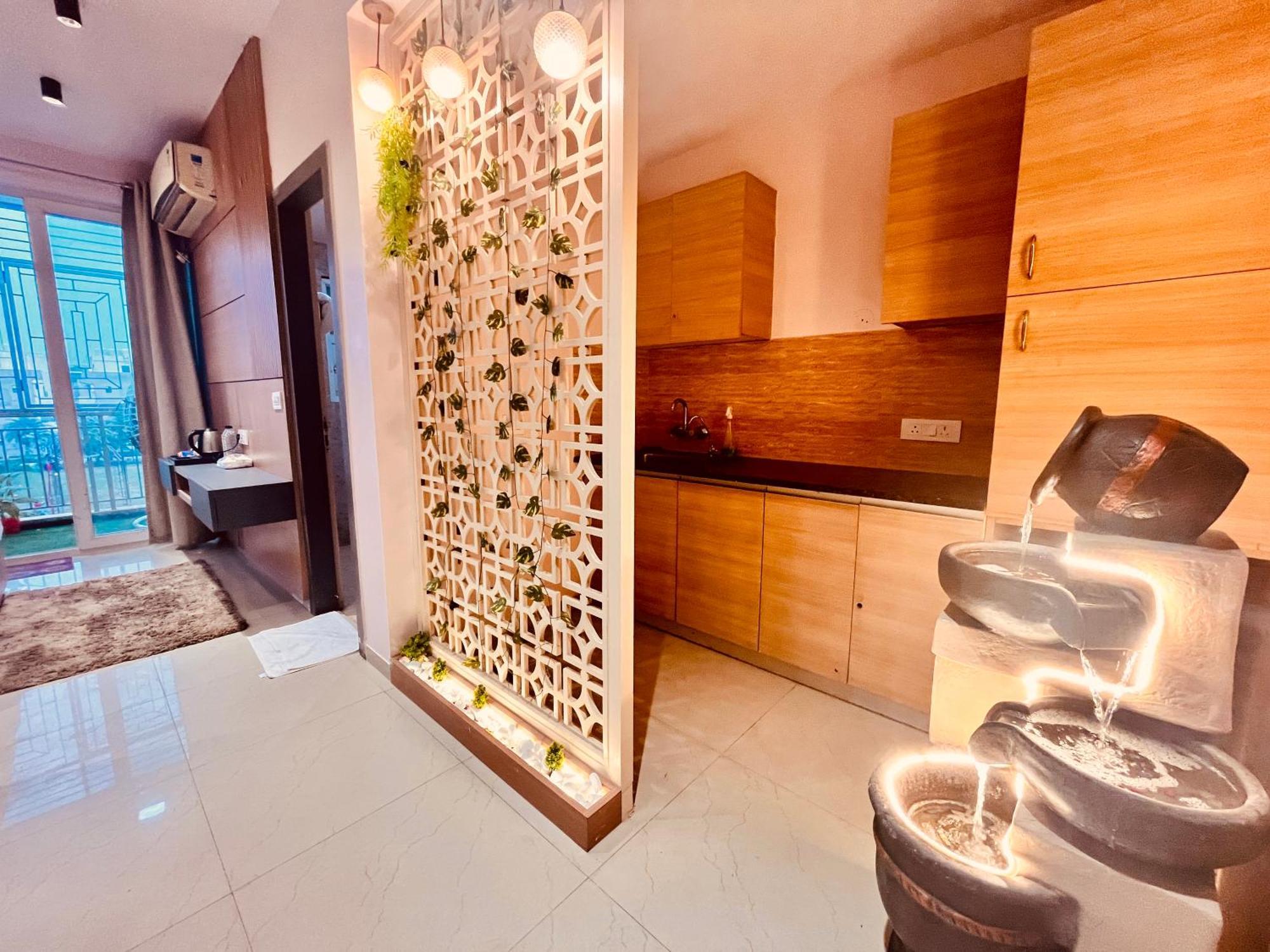 Pearl Grand Boutique Cottage In Omaxe Anandam Vrindavan - #Premium Ac Rooms With Balcony #Big Parking #Lift #Garden #Peaceful Area #Near Prem Mandir #Property Of The Year #Most Awarded Exterior foto