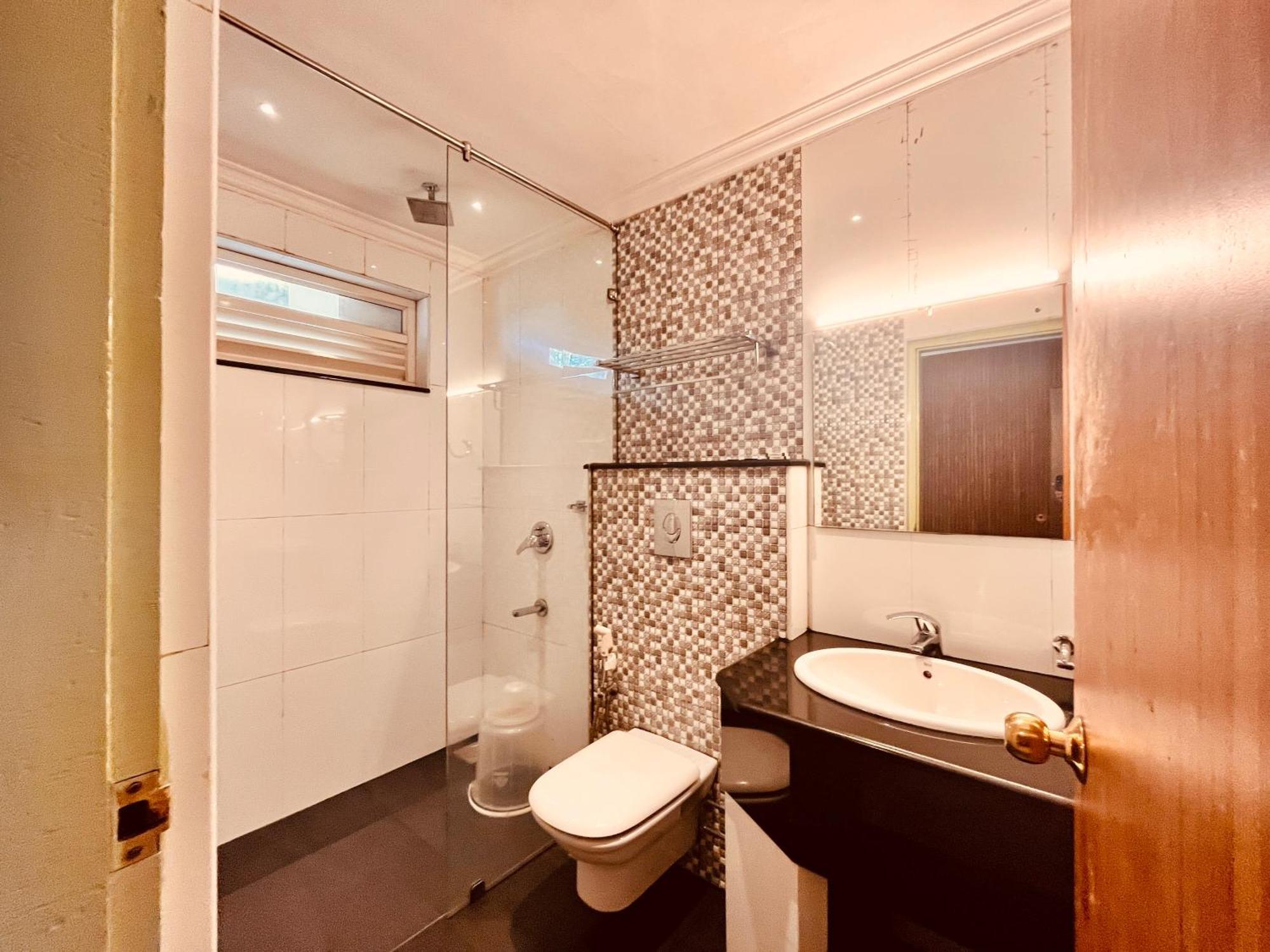 Pearl Grand Boutique Cottage In Omaxe Anandam Vrindavan - #Premium Ac Rooms With Balcony #Big Parking #Lift #Garden #Peaceful Area #Near Prem Mandir #Property Of The Year #Most Awarded Exterior foto